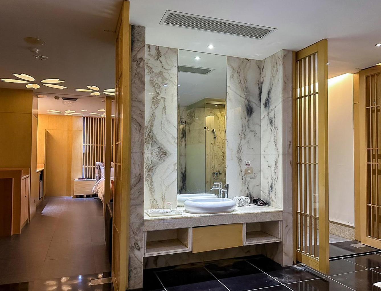 All-Ur Boutique Motel-Ping Tung Branch Pingtung Bagian luar foto