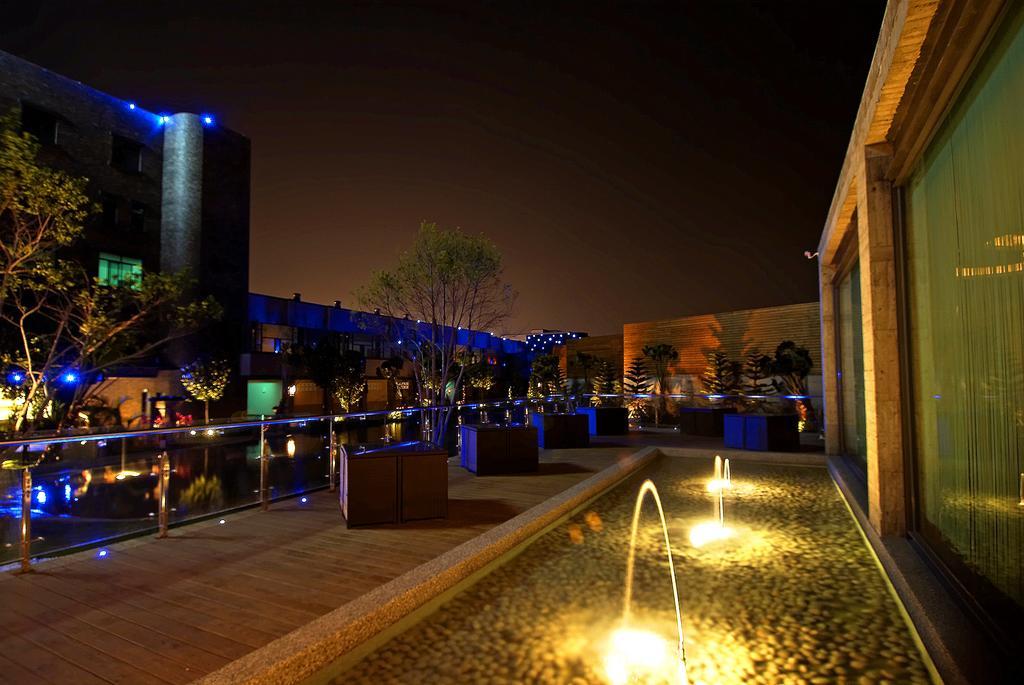 All-Ur Boutique Motel-Ping Tung Branch Pingtung Bagian luar foto