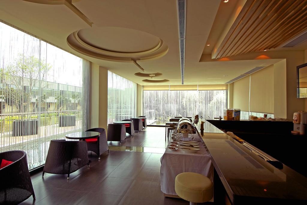 All-Ur Boutique Motel-Ping Tung Branch Pingtung Bagian luar foto