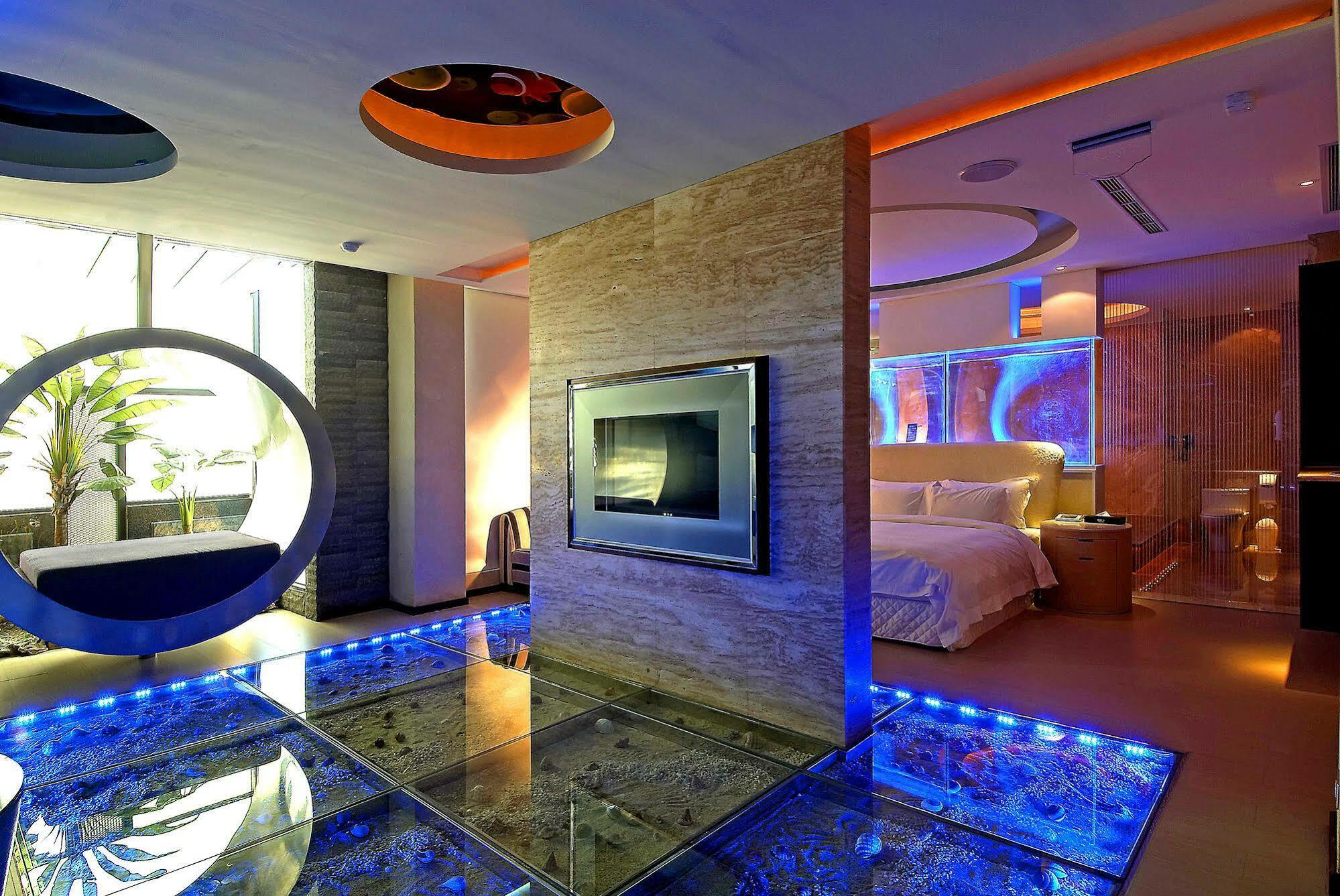 All-Ur Boutique Motel-Ping Tung Branch Pingtung Bagian luar foto