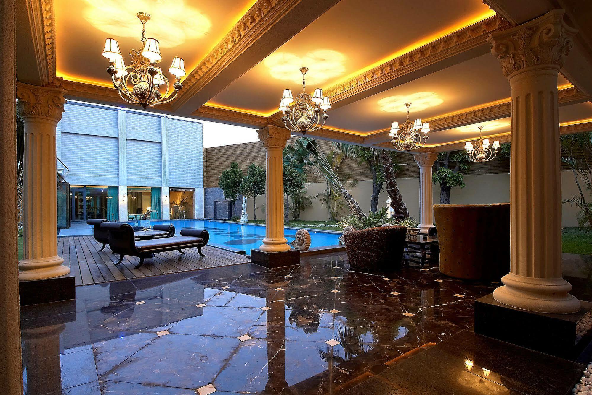 All-Ur Boutique Motel-Ping Tung Branch Pingtung Bagian luar foto