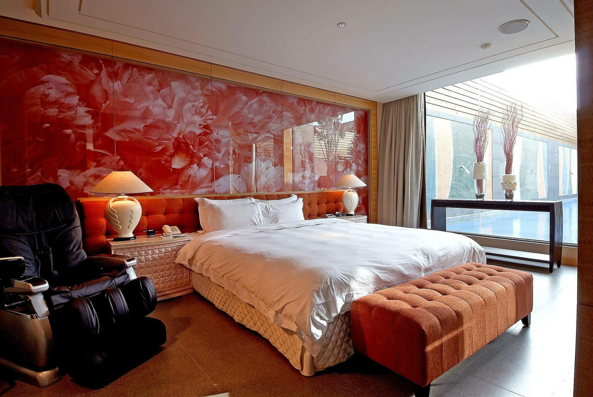 All-Ur Boutique Motel-Ping Tung Branch Pingtung Bagian luar foto